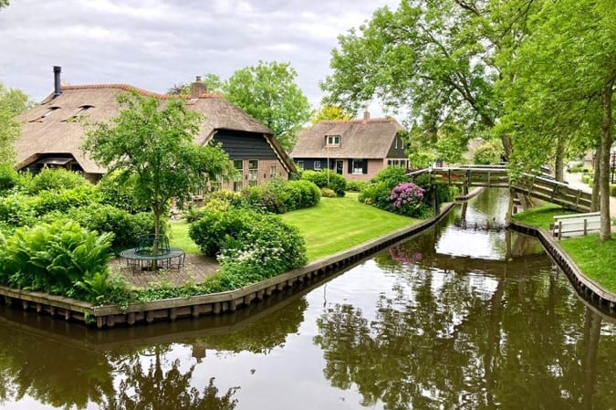 For many, Giethoorn is one of the most beautiful places in Holland.